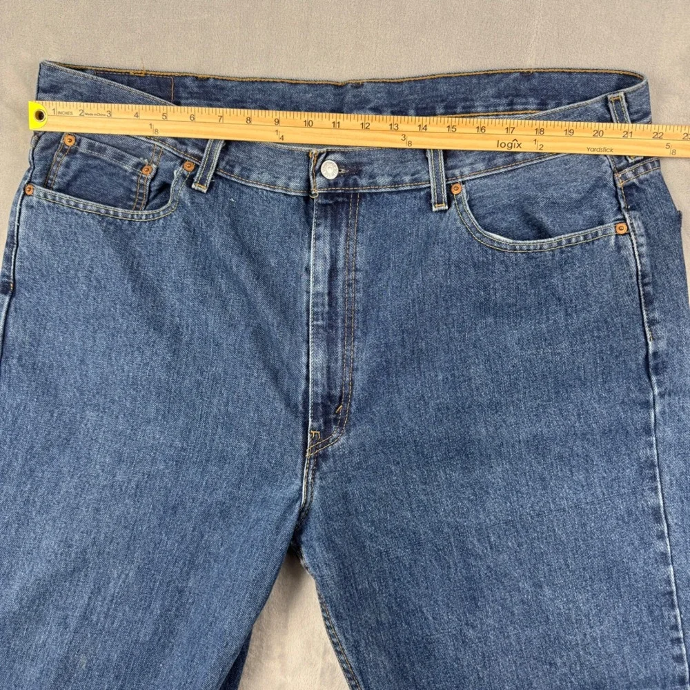 Vintage Y2K Levis 550 Relaxed Fit Blue Jeans Mens Medium Wash Denim Size‎ 44x32